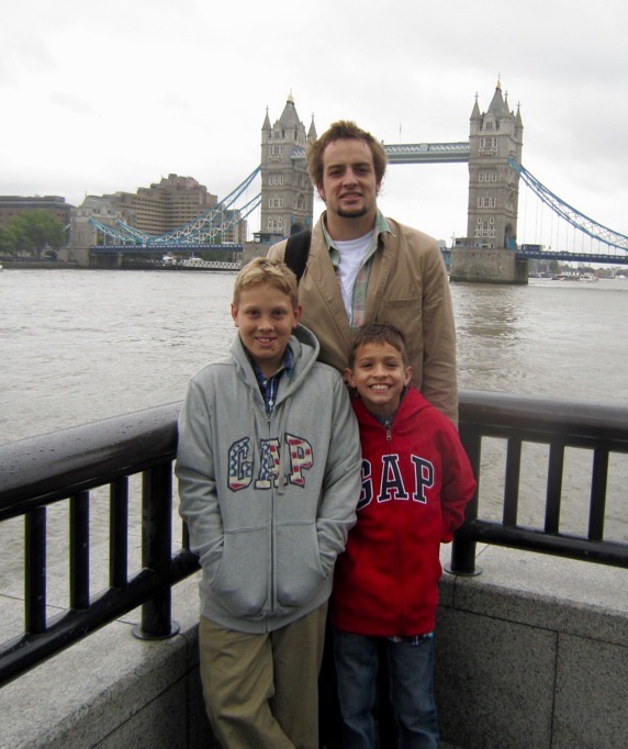 Auzi's brother with his younger brothers in London